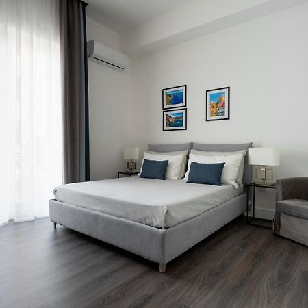 Harmony Luxury Rooms Кастеламаре ди Стабия Екстериор снимка